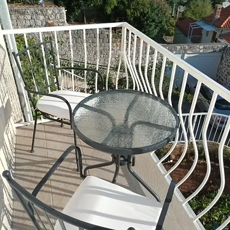 Apartmán Plavo Nebo *