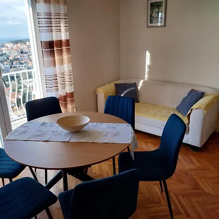 Apartmán Plavo Nebo *